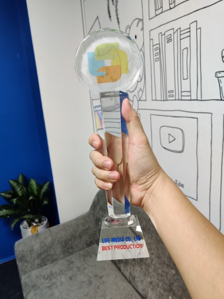 3 lý do bạn nên in kỷ niệm chương làm quà tặng cho đối tác theo yêu cầu