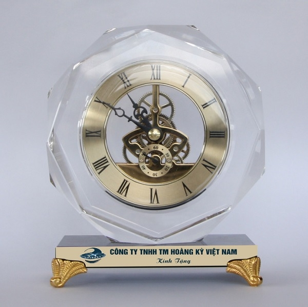 Xưởng sản xuất quà tặng đồng hồ pha lê uy tín, chất lượng