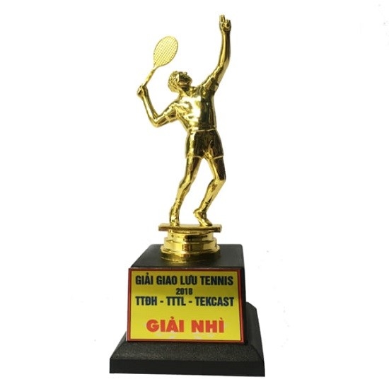 Cúp tennis thủy tinh phần thưởng xứng đáng cho người chiến thắng