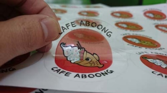 In Decal bóng - Giải pháp hiệu quả cho doanh nghiệp