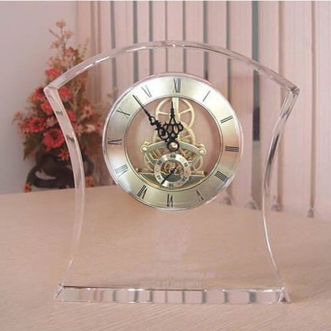 Địa chỉ bán quà tặng đồng hồ pha lê giá rẻ
