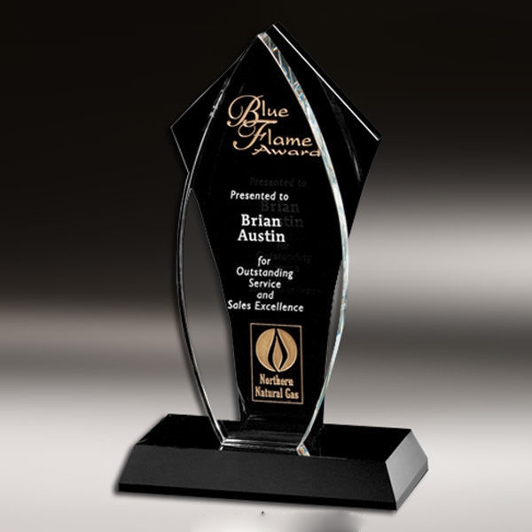 Vì sao cúp pha lê lại được ưa chuộng?