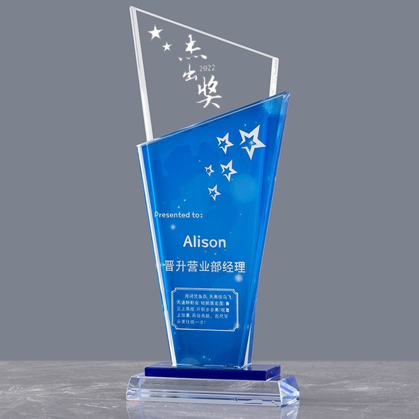 Tầm quan trọng của kỷ niệm chương vinh danh cá nhân