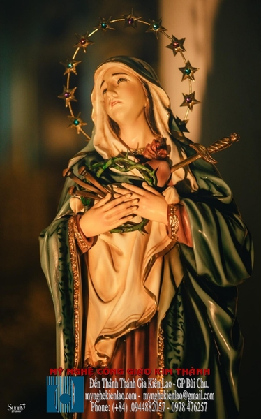 TƯỢNG ĐỨC MẸ SẦU BI