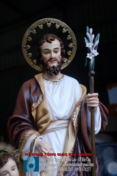 TƯỢNG THÁNH GIUSE DẮT CHÚA