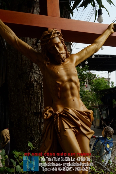 TƯỢNG CHÚA CHỊU NẠN