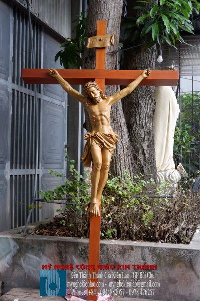 TƯỢNG CHÚA CHỊU NẠN