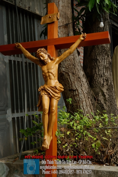 TƯỢNG CHÚA CHỊU NẠN