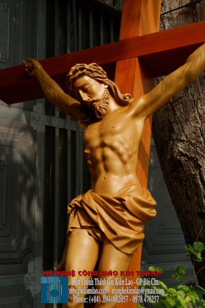 TƯỢNG CHÚA CHỊU NẠN