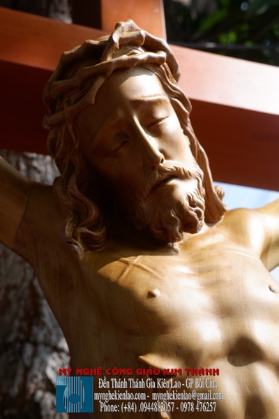 TƯỢNG CHÚA CHỊU NẠN