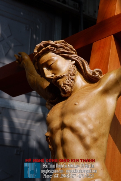 TƯỢNG CHÚA CHỊU NẠN