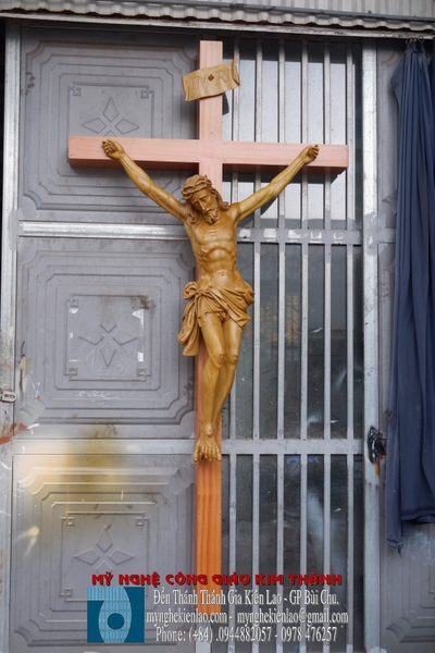 TƯỢNG CHÚA CHỊU NẠN