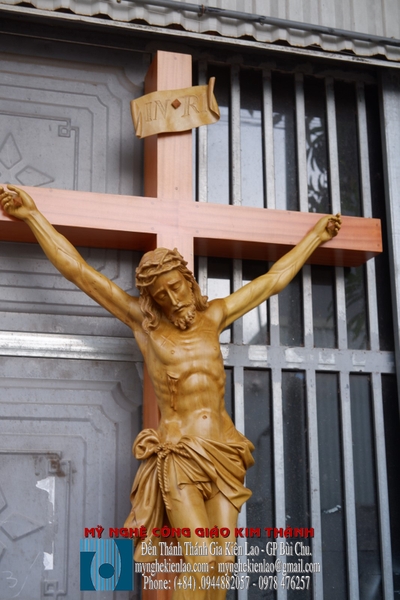 TƯỢNG CHÚA CHỊU NẠN