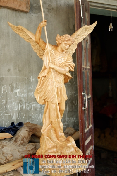 TƯỢNG THÁNH MICAE