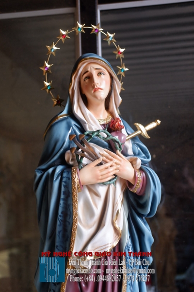 TƯỢNG ĐỨC MẸ SẦU BI