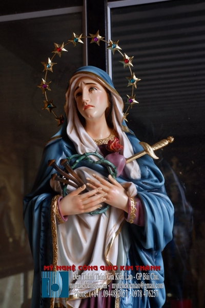 TƯỢNG ĐỨC MẸ SẦU BI