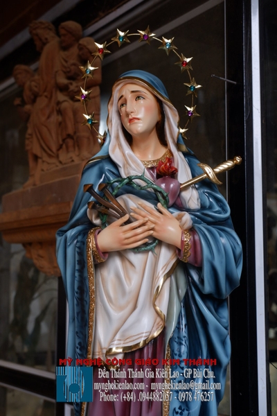 TƯỢNG ĐỨC MẸ SẦU BI