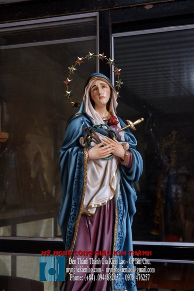 TƯỢNG ĐỨC MẸ SẦU BI