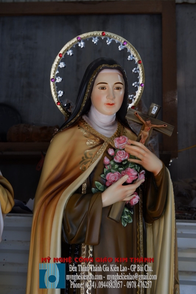 TƯỢNG THÁNH TERESA HÀI ĐỒNG GIÊSU