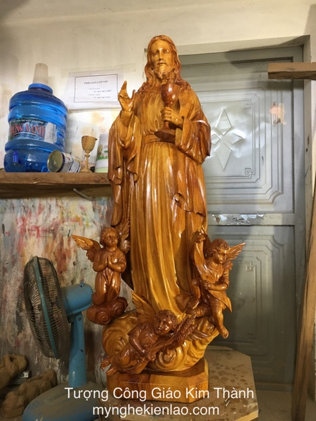 TƯỢNG CHÚA THÁNH THỂ