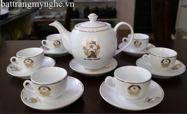 200+Mẫu Bộ Ấm Chén, Ấm Trà Quà Tặng In logo – Gốm sứ Bát Tràng