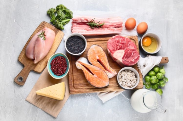 Phun môi kiêng ăn gì Những thực phẩm nên tránh khi phun môi