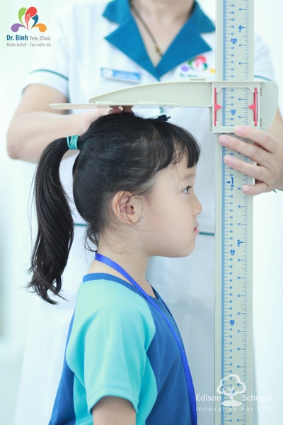 Kiểm tra sức khỏe cho bé chuẩn bị vào năm học mới tại Edison School