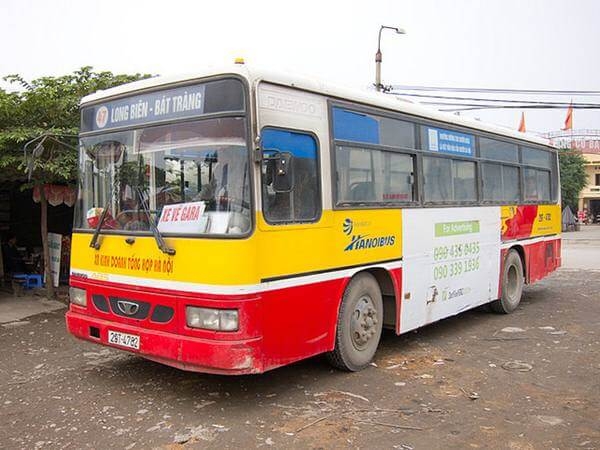 Xe bus sang Bát Tràng