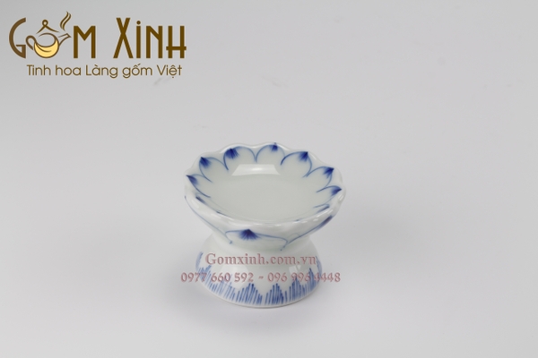 chân nến sen S4