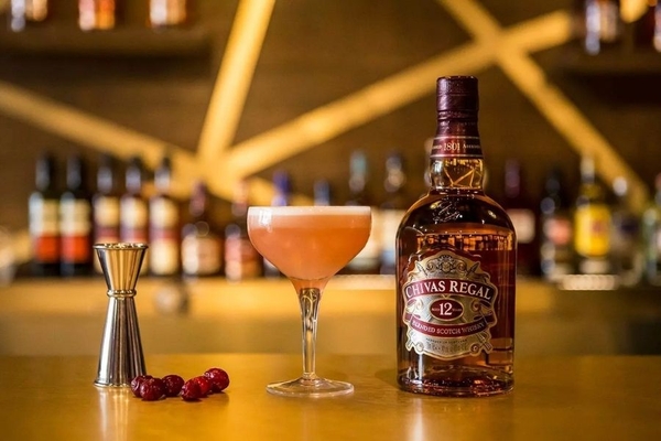 Giá rượu Chivas Regal 12 years trên thị trường hiện nay