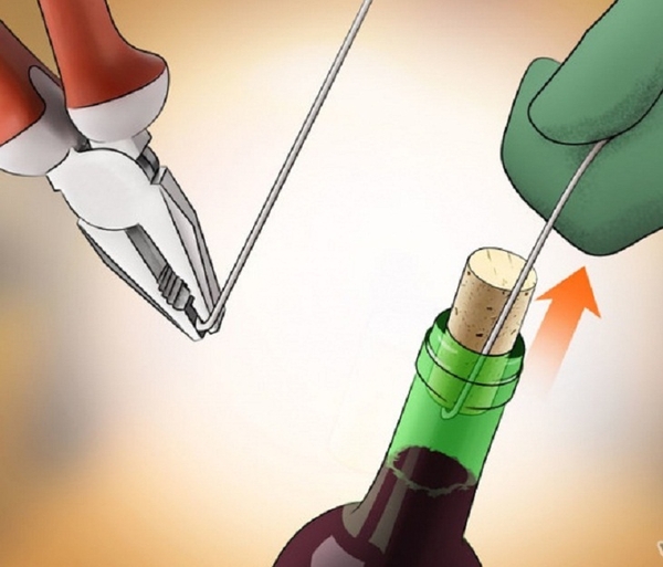 Kẹp giấy và chiếc đũa