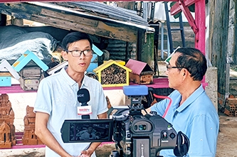 Chào ngày mới với khởi nghiệp thành công nuôi ong dú trên Nhân dân TV