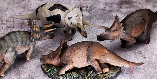 Mô hình khủng long Triceratops Nanmu (Sick) Heavy Lance tỉ lệ 1/35