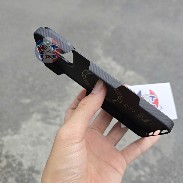 Ốp lưng carbon Benks Montage ArmorAir Case iPhone 16 Pro Max / 16 Pro