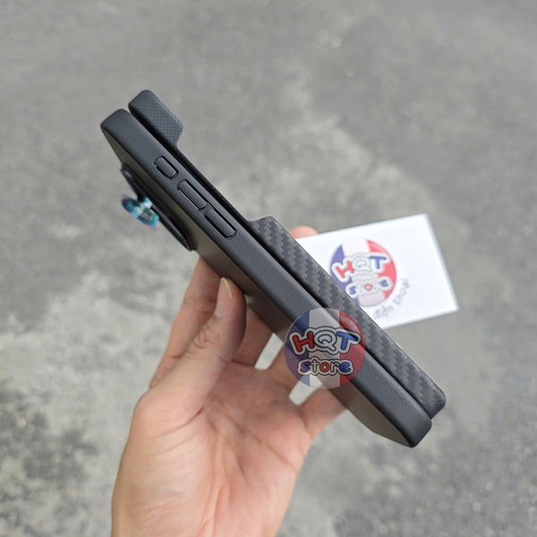 Ốp lưng carbon Benks Montage ArmorPro Case IPhone 16 Pro Max / 16 Pro