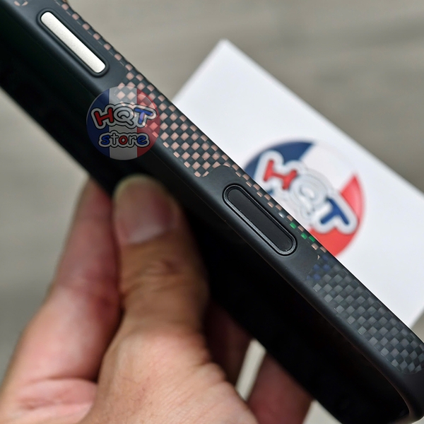 Ốp lưng carbon Benks Prestige ArmorPro Case iPhone 16 Pro Max / 16 Pro