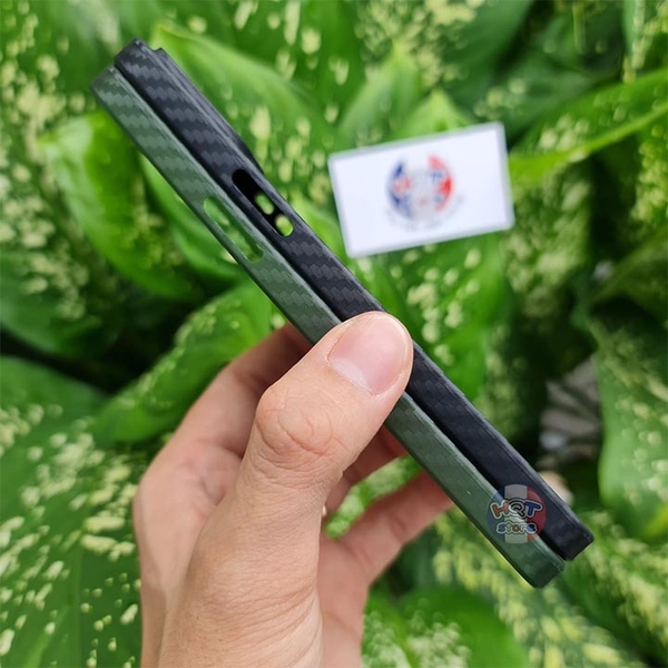 Ốp lưng siêu mỏng Memumi Carbon 0.3mm Iphone 12 Pro Max / 12 Pro / 12