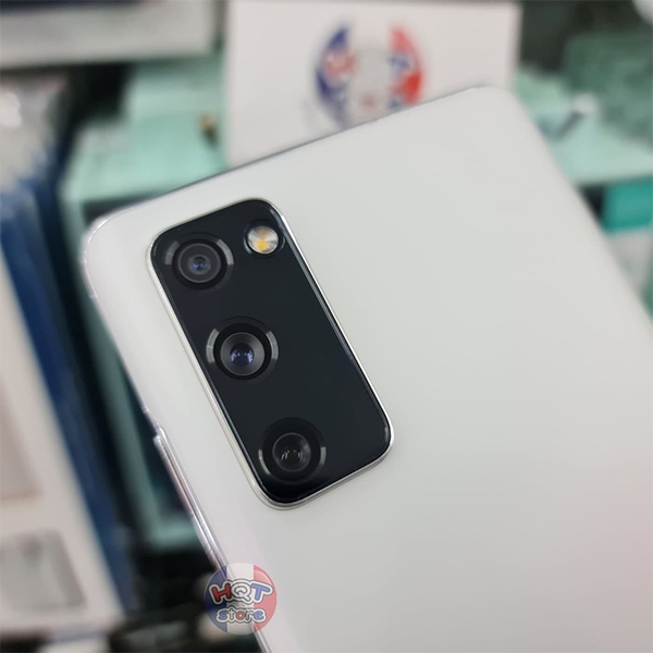 camera on samsung s20 fe