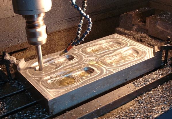 Dịch vụ gia công CNC đảm bảo kỹ thuật chính xác giá rẻ tại Hà Nội