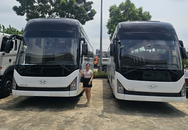 Xe 45 chỗ đi Tuyên Quang