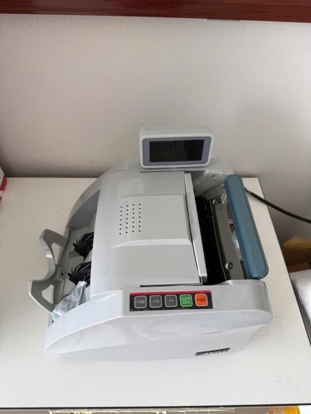 Máy đếm tiền Akion AD-5500  Hv
