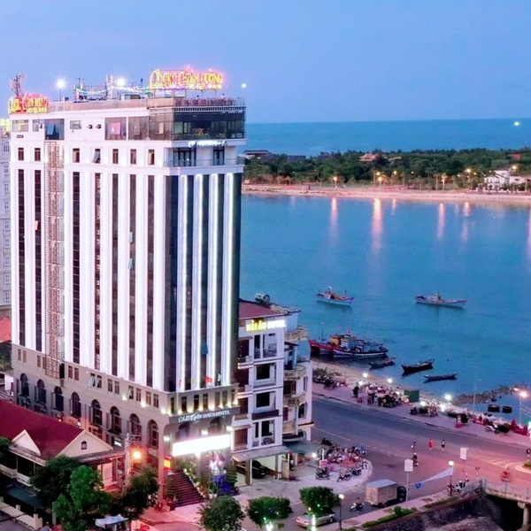 Ca khúc về CKC Thiên Đường Hotel