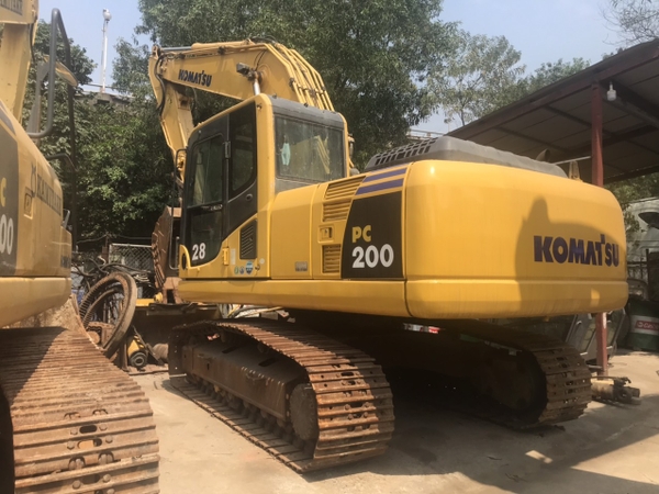 Giá cho thuê máy xúc đào bánh xích bánh lốp Giá Cho Thuê Máy Xúc Đào Bánh Xích Bánh Lốp