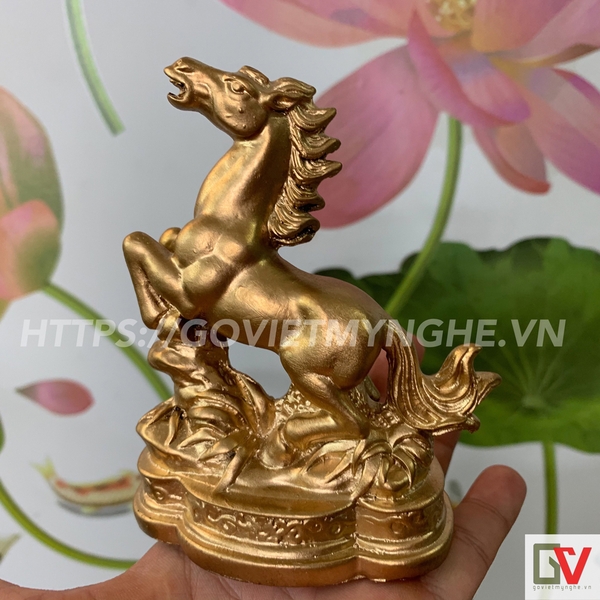 Tượng Đá Trang Trí Ngựa Phong Thủy - Tượng ngựa phong thủy để bàn làm việc - Màu nhũ đồng - Cao 12cm