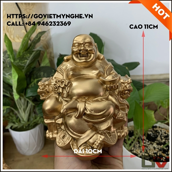 Tượng đá trang trí tượng Phật Di Lặc ngồi trên ghế vàng cầm vàng - Cao 11cm - Nhũ đồng