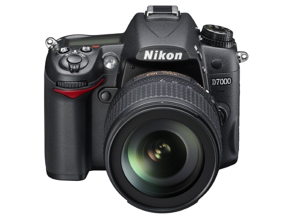 Nikon D7000 Kit 18-105mm F/3.5-5.6G ED VR
