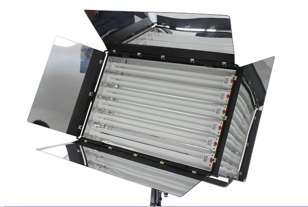 Đèn Kino 6 Bóng Osram Chân đèn