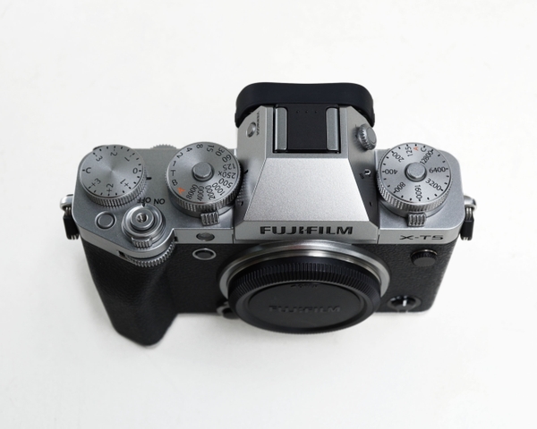 Máy ảnh Fujifilm X-T5 Sliver Body l Chính hãng