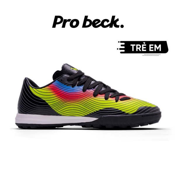 giay-bong-da-tre-em-kamito-assassin-tf-den-xanh-chuoi