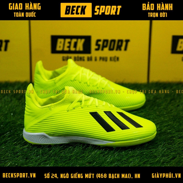 giay-bong-da-adidas-x-19-3-non-chuoi-vach-den-v2-tf